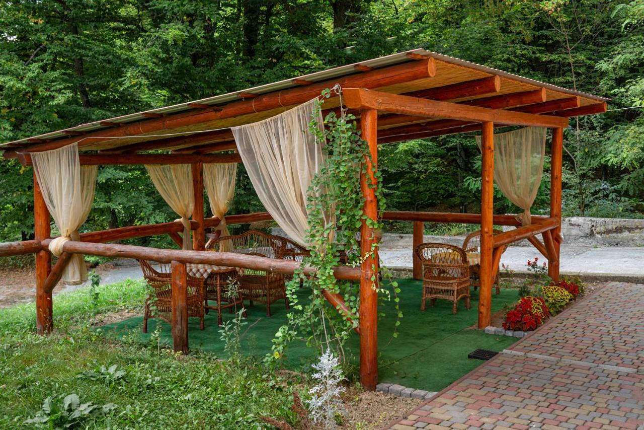 Hotel Gortenziya à Polyana  Extérieur photo