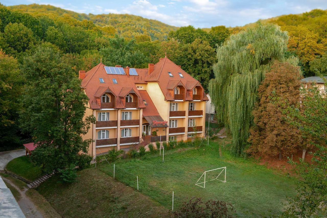 Hotel Gortenziya à Polyana  Extérieur photo